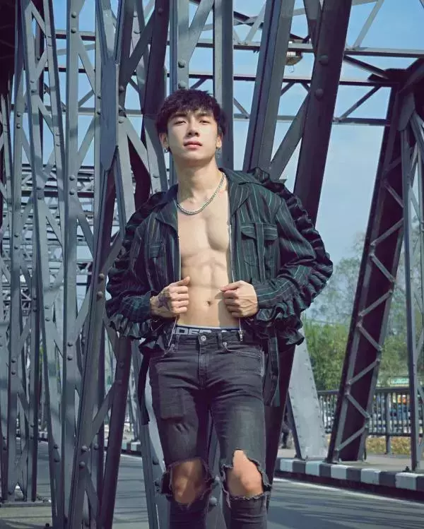 Hunger Homme | Ice Ratawit