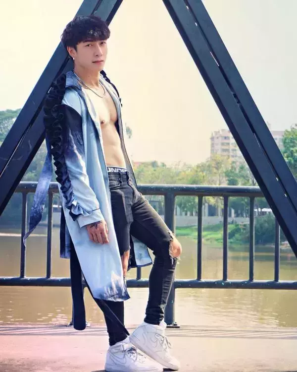 Hunger Homme | Ice Ratawit