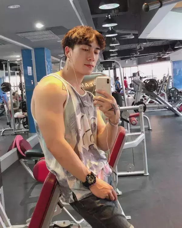 Hunger Homme | Ice Ratawit