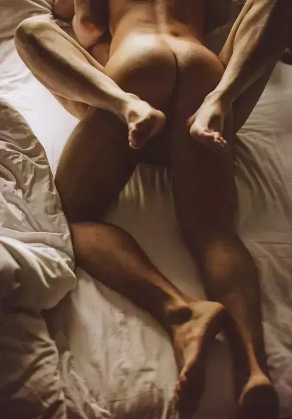 謝梓秋男性ヌード写真集「LOVE Entanglement」 茶顏