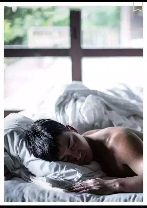 謝梓秋男性ヌード写真集「Naked Osean」裸海之旅
