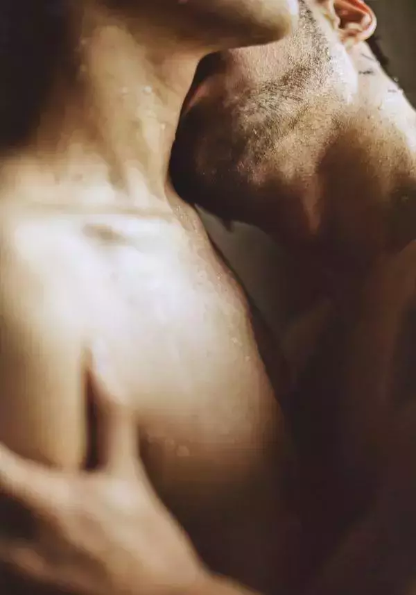 謝梓秋男性ヌード写真集「LOVE Entanglement」 茶顏