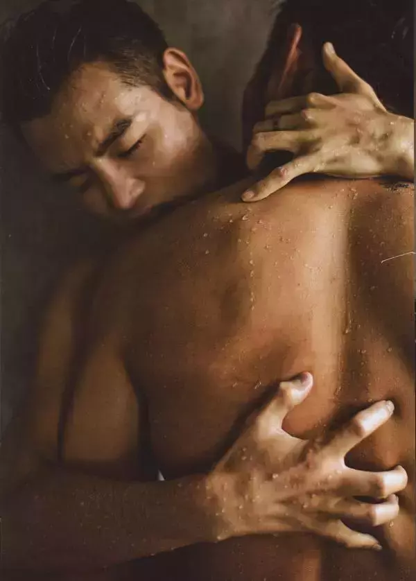 謝梓秋男性ヌード写真集「LOVE Entanglement」 茶顏