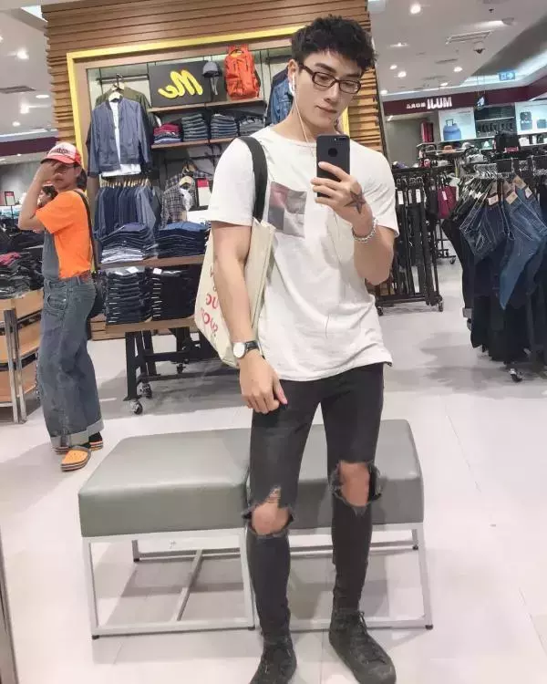 Hunger Homme | Ice Ratawit