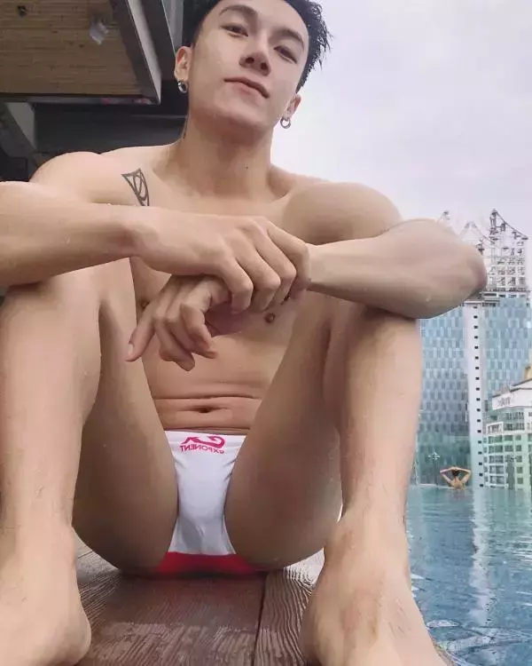 Hunger Homme | Ice Ratawit