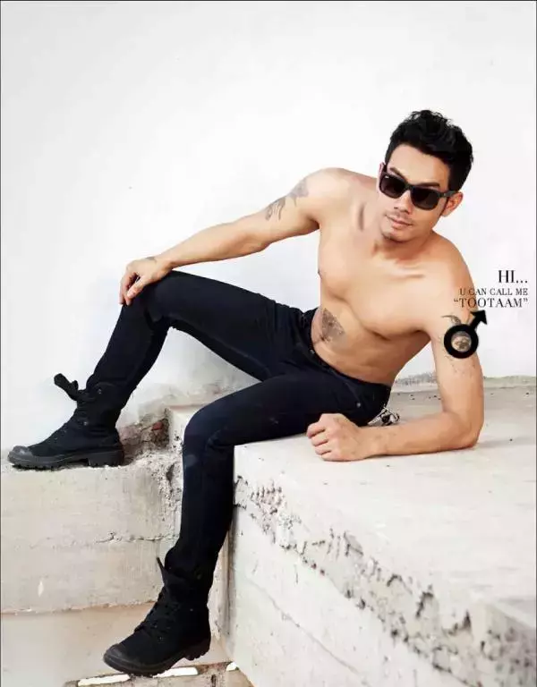 MAN OMG 3 - Guy On Hot Street