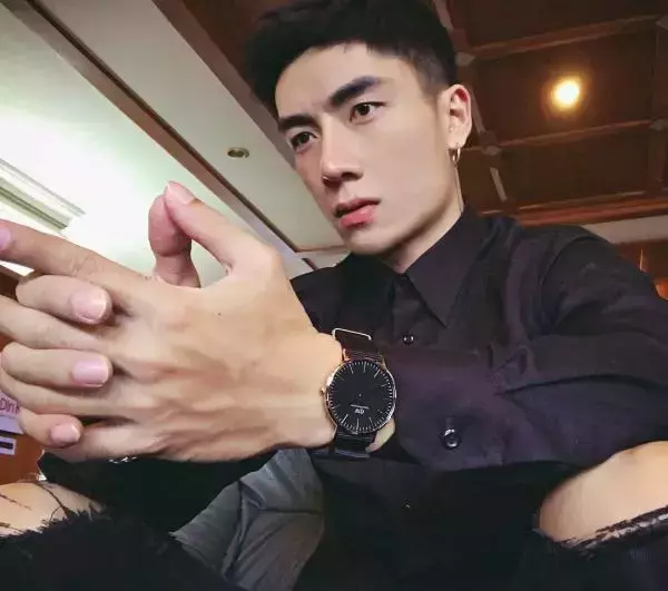 Hunger Homme | Ice Ratawit