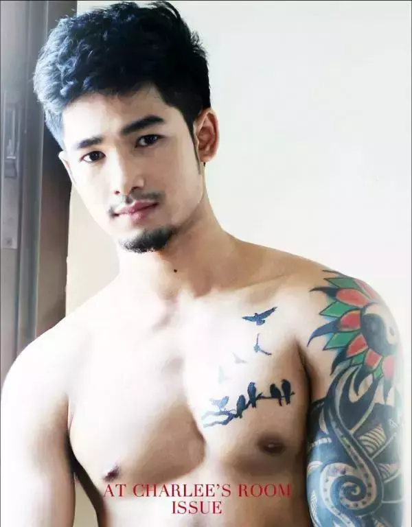 MAN OMG 4 - Chai Charlee