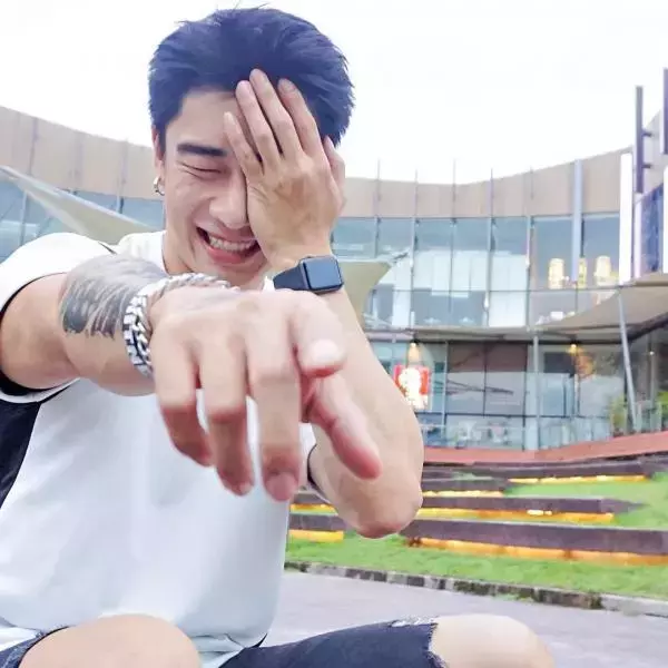 Hunger Homme | Ice Ratawit