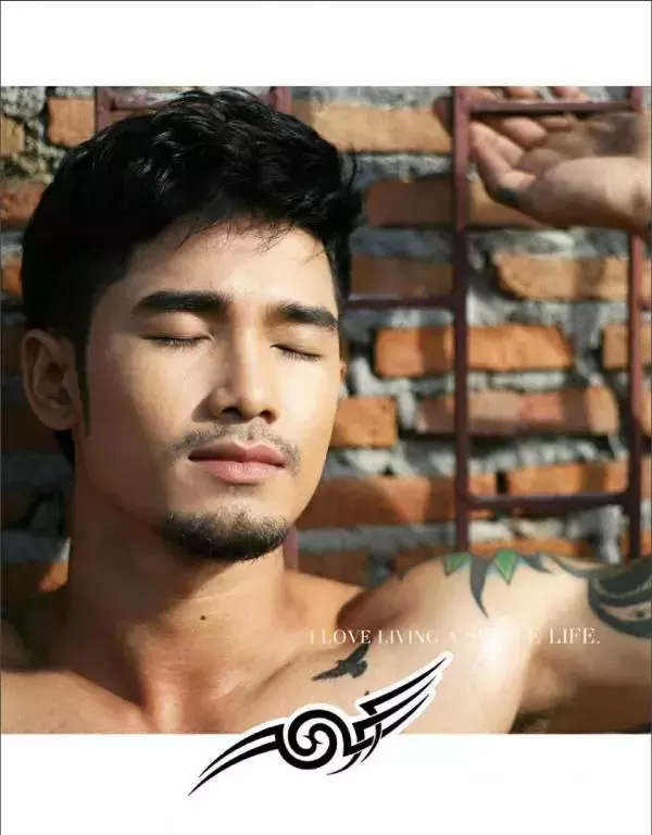 MAN OMG 4 - Chai Charlee