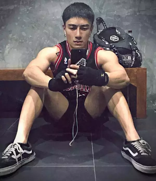 Hunger Homme | Ice Ratawit