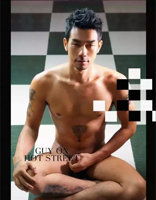 MAN OMG 3 - Guy On Hot Street
