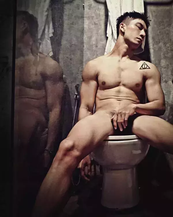 Hunger Homme | Ice Ratawit