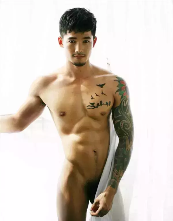 MAN OMG 4 - Chai Charlee