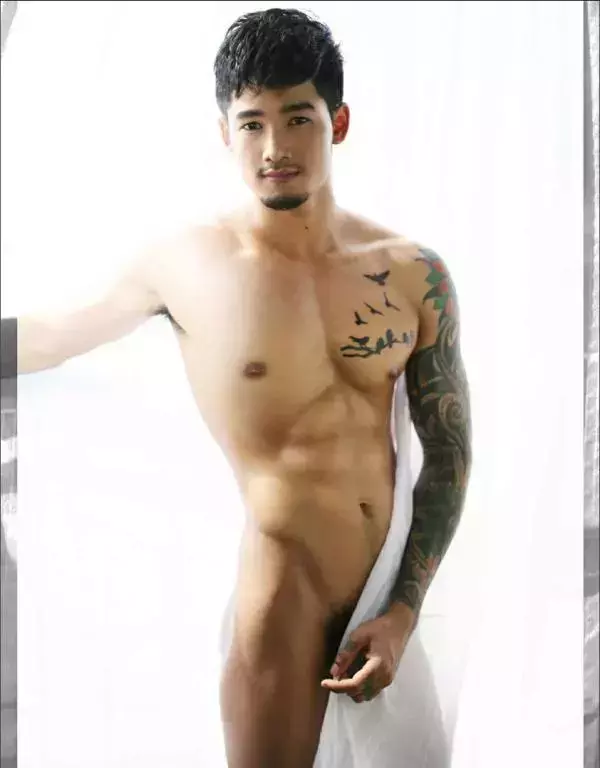 MAN OMG 4 - Chai Charlee
