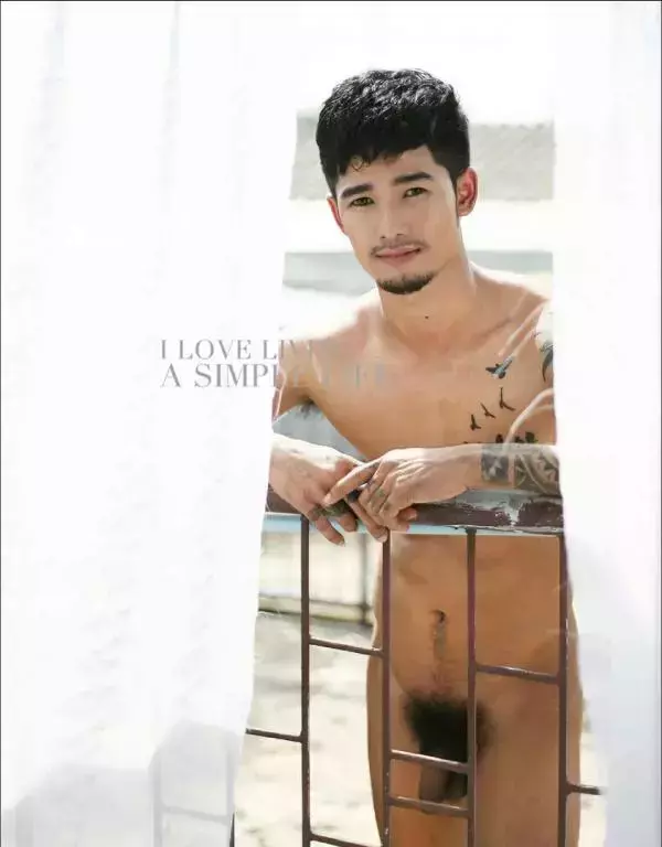 MAN OMG 4 - Chai Charlee