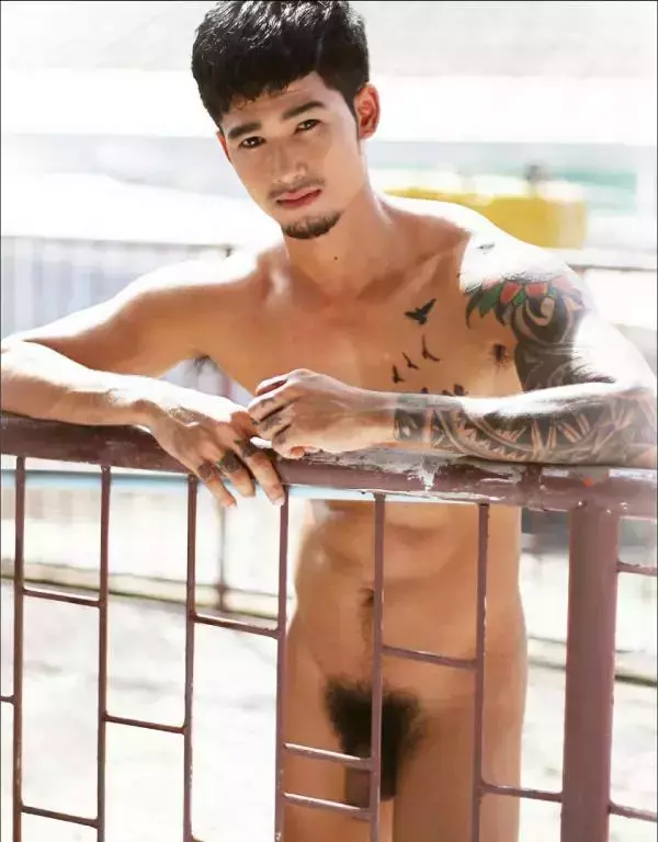 MAN OMG 4 - Chai Charlee