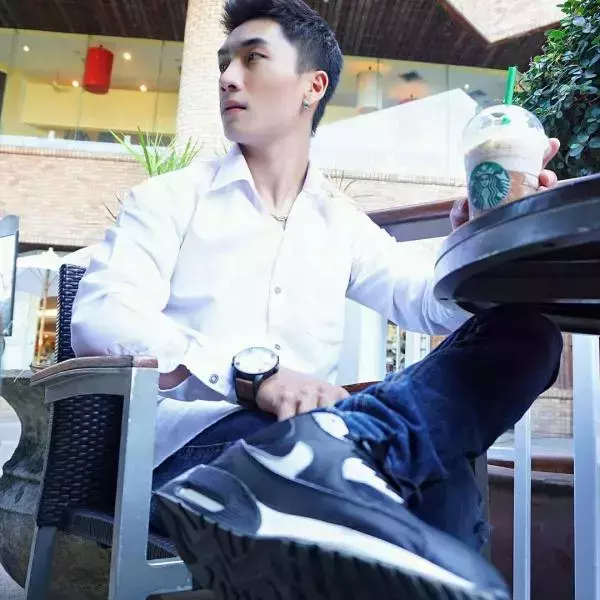 Hunger Homme | Ice Ratawit