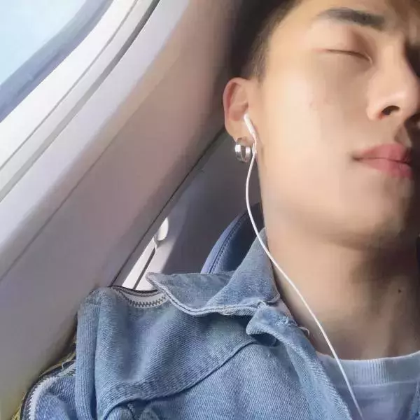 Hunger Homme | Ice Ratawit