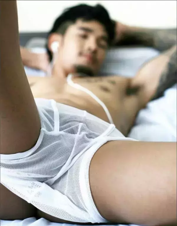 MAN OMG 4 - Chai Charlee