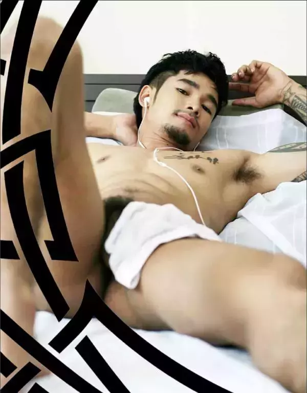 MAN OMG 4 - Chai Charlee
