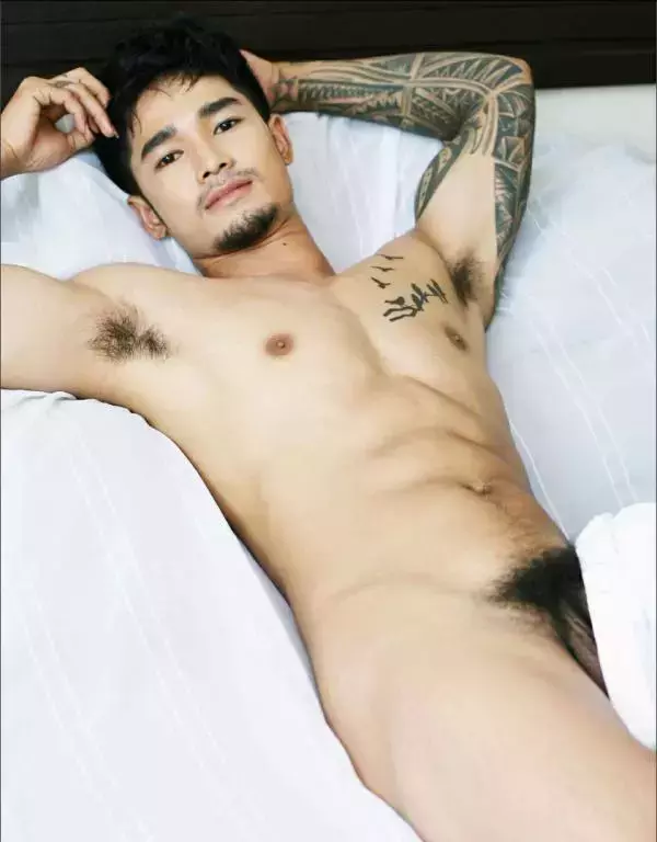 MAN OMG 4 - Chai Charlee