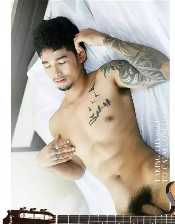 MAN OMG 4 - Chai Charlee
