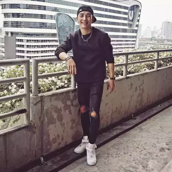 Hunger Homme | Ice Ratawit