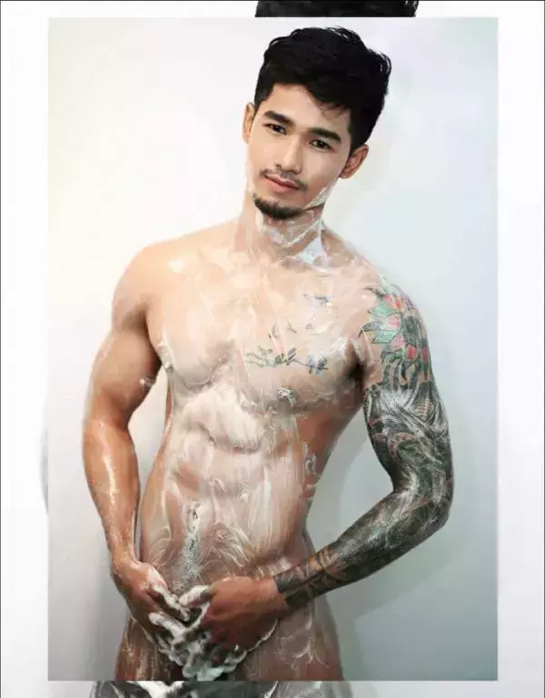 MAN OMG 4 - Chai Charlee