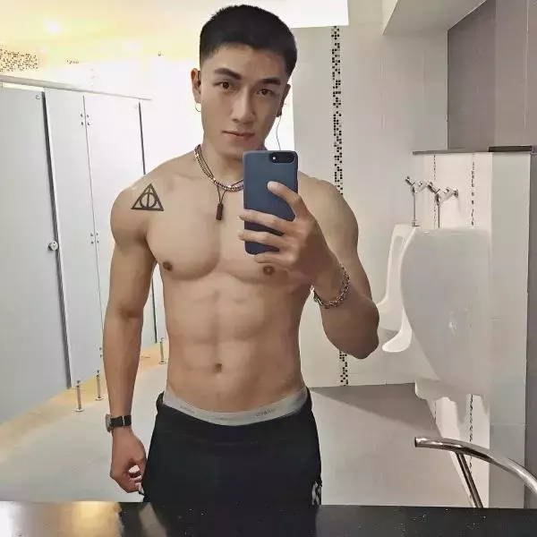 Hunger Homme | Ice Ratawit