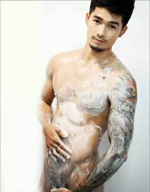 MAN OMG 4 - Chai Charlee