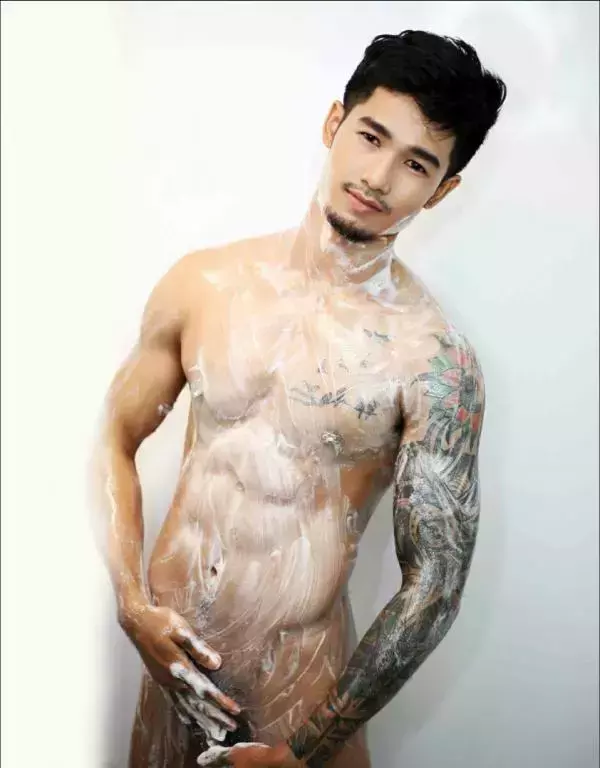 MAN OMG 4 - Chai Charlee