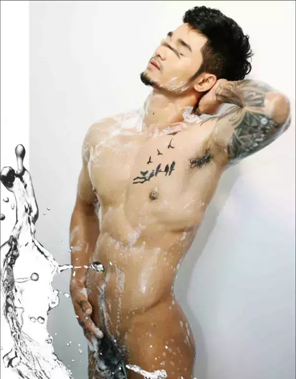 MAN OMG 4 - Chai Charlee