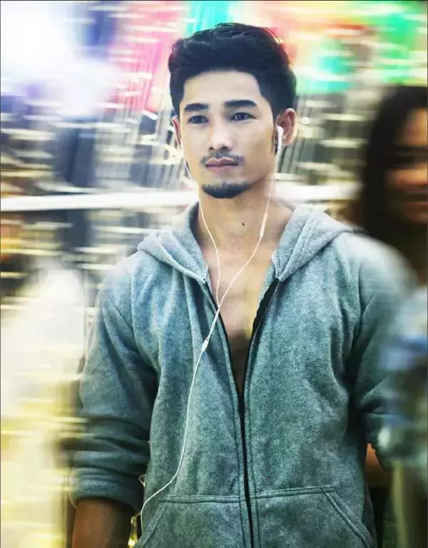 MAN OMG 4 - Chai Charlee
