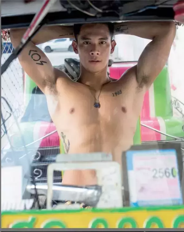 Nogrid Men 6