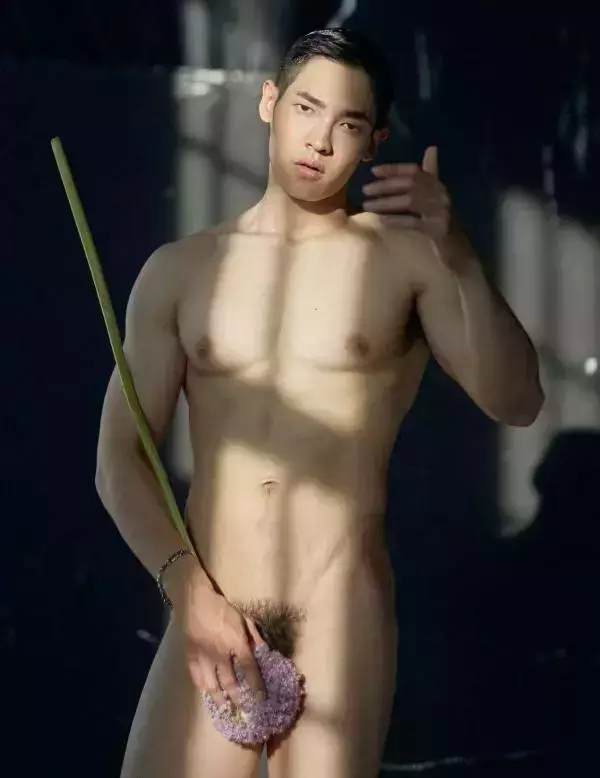 Nogrid Men 7
