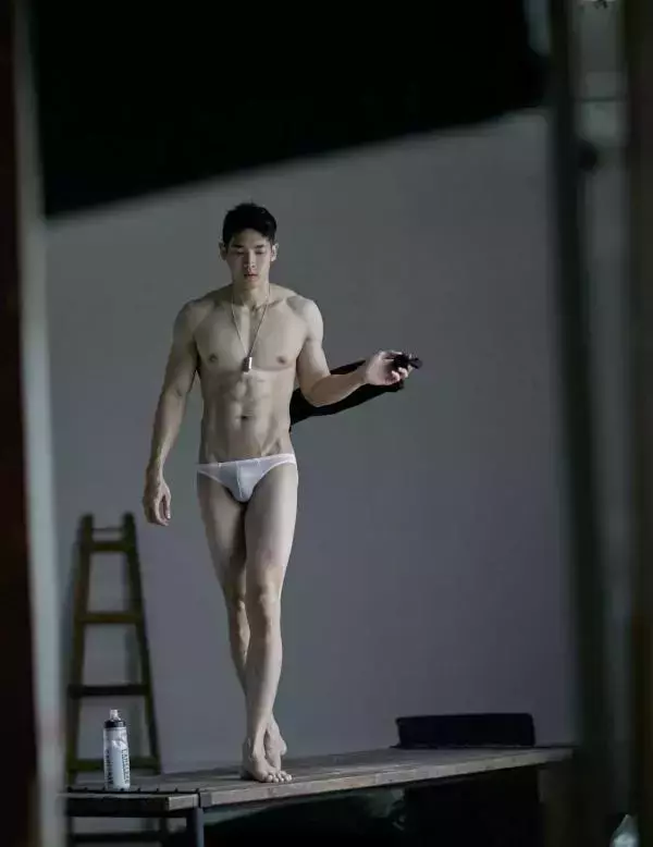 Nogrid Men 7