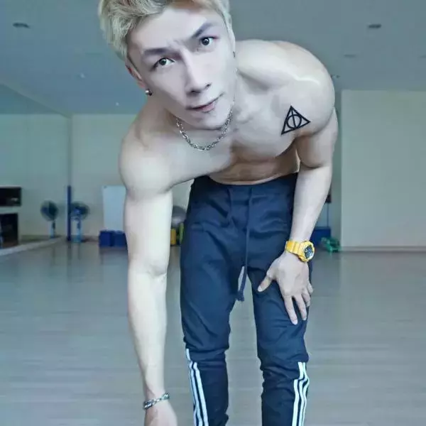 Hunger Homme | Ice Ratawit