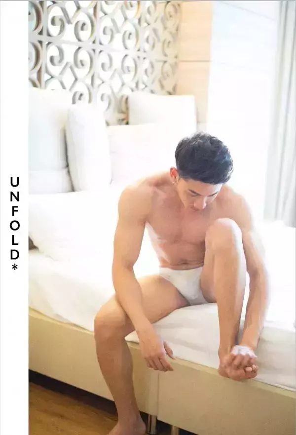 UNFOLD 06 - Ford Saksit