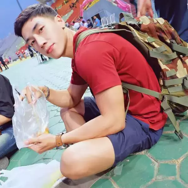 Hunger Homme | Ice Ratawit