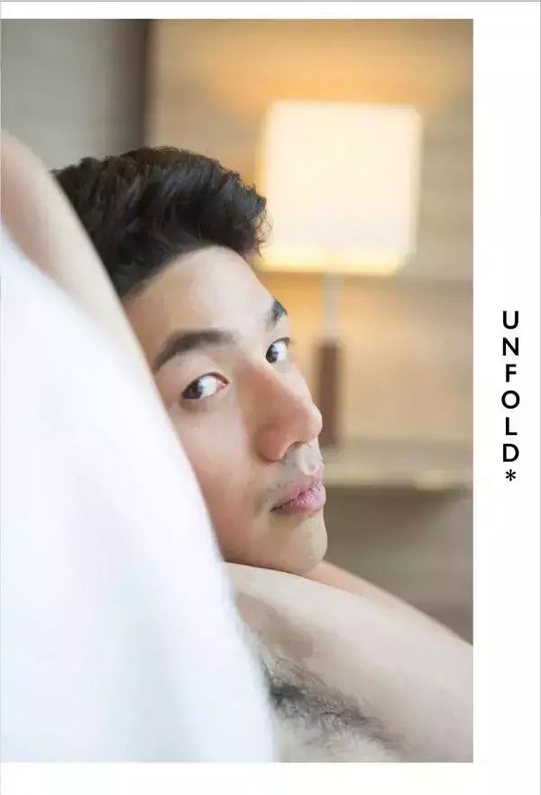 UNFOLD 06 - Ford Saksit