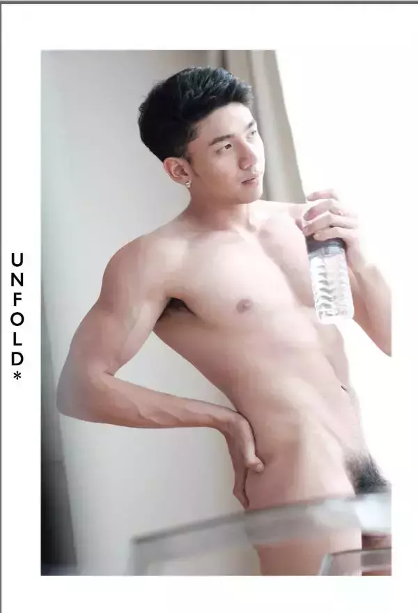 UNFOLD 06 - Ford Saksit