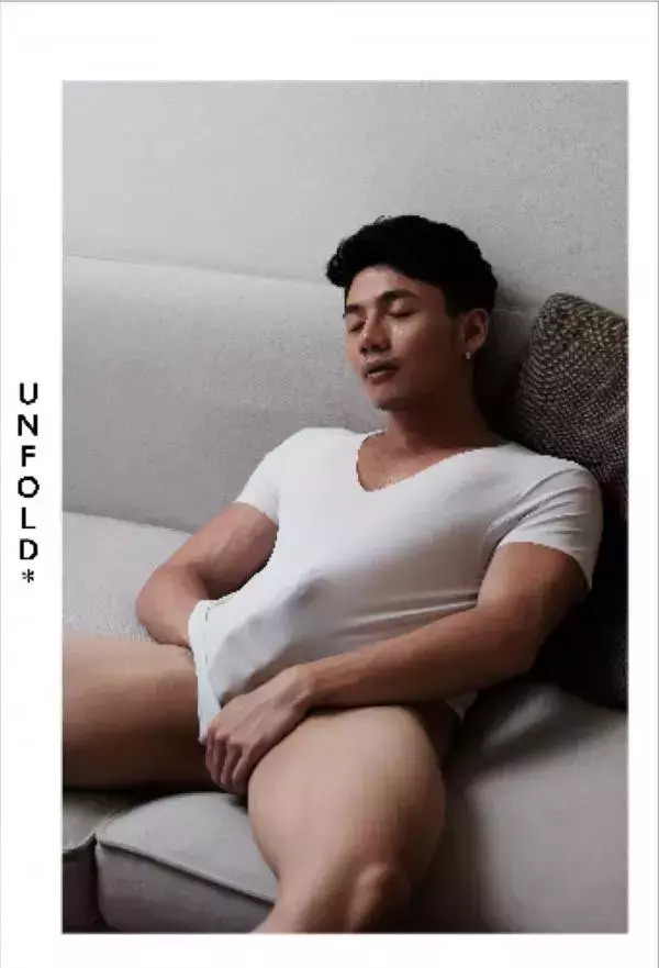 UNFOLD 06 - Ford Saksit