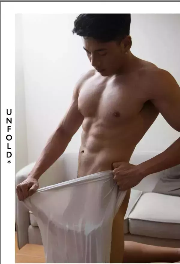UNFOLD 06 - Ford Saksit