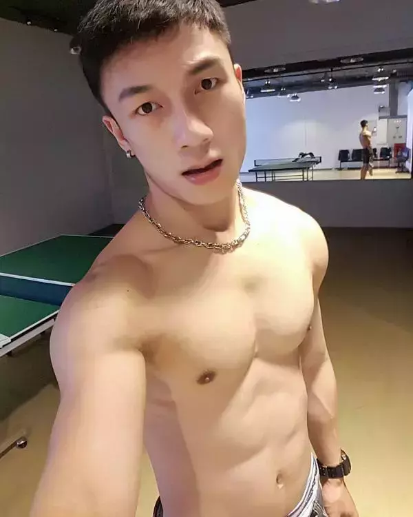 Hunger Homme | Ice Ratawit