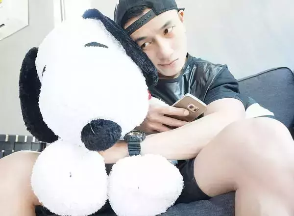 Hunger Homme | Ice Ratawit