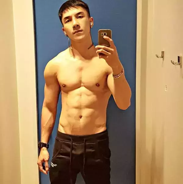 Hunger Homme | Ice Ratawit