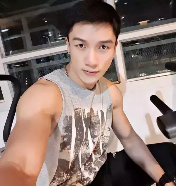 Hunger Homme | Ice Ratawit
