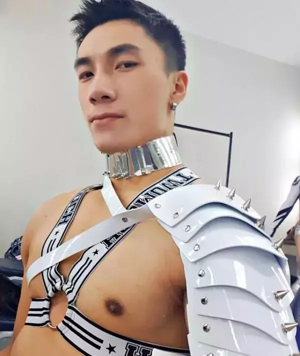 Hunger Homme | Ice Ratawit