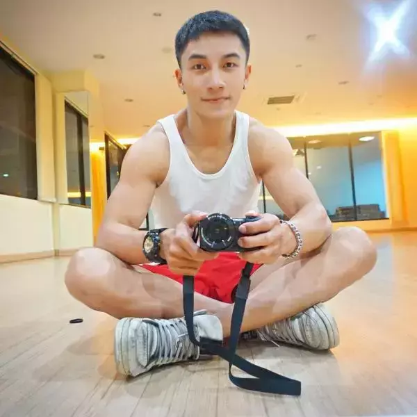 Hunger Homme | Ice Ratawit